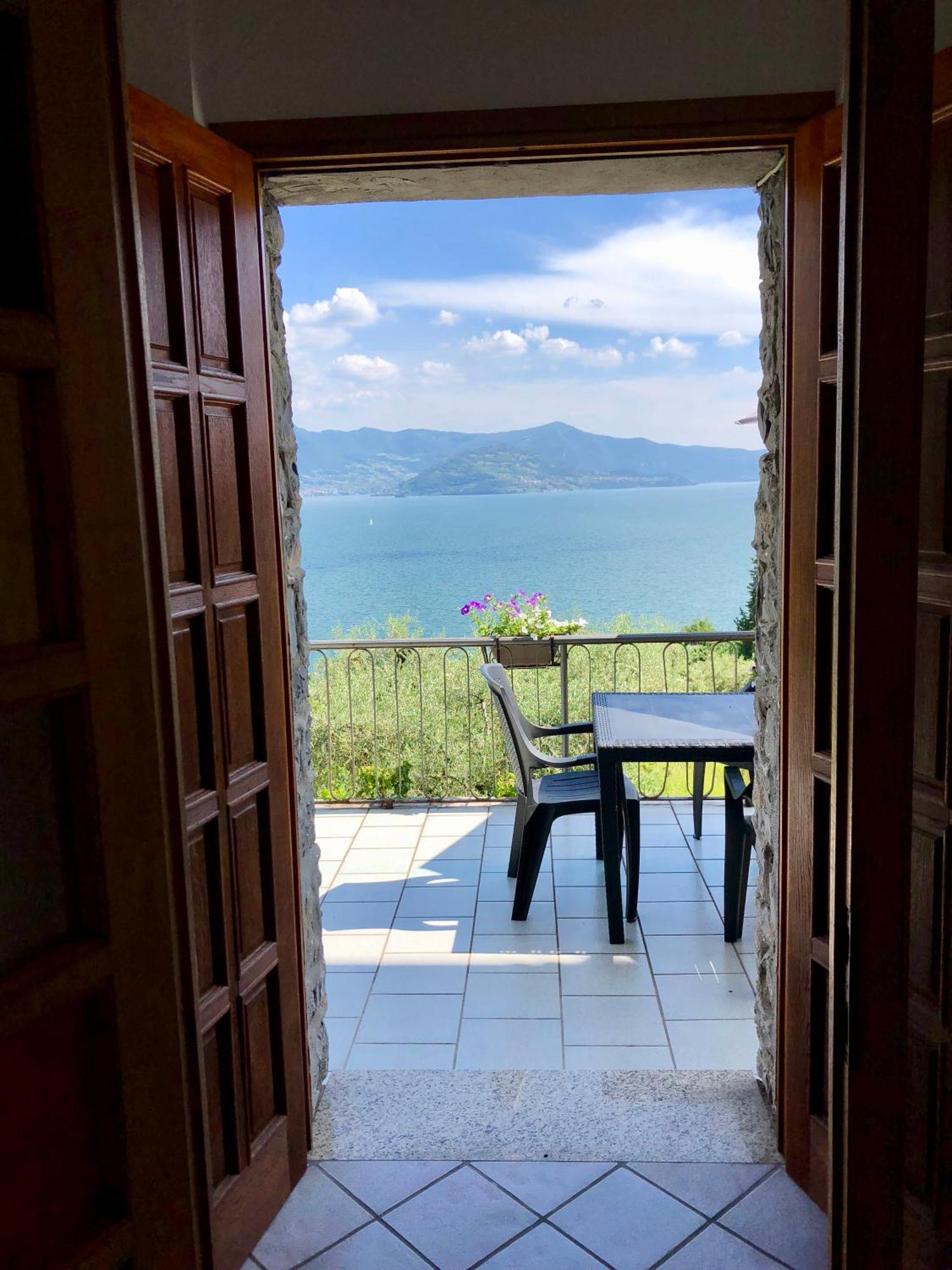 Casa Emilia Βίλα Riva di Solto Εξωτερικό φωτογραφία